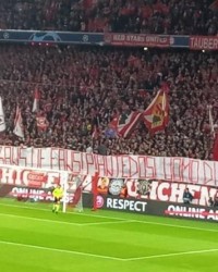 新葡京-里应外合大闹那不勒斯，法兰克福死忠输球又输人